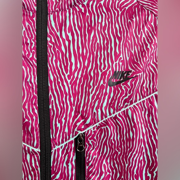 Nike Windrunner Jacket with Hood in Purple and Mint Zebra - Picture 4 of 7